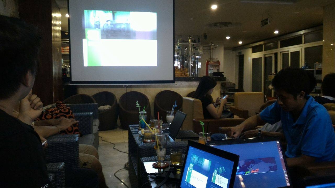 12250625_943272709077300_911103672_o